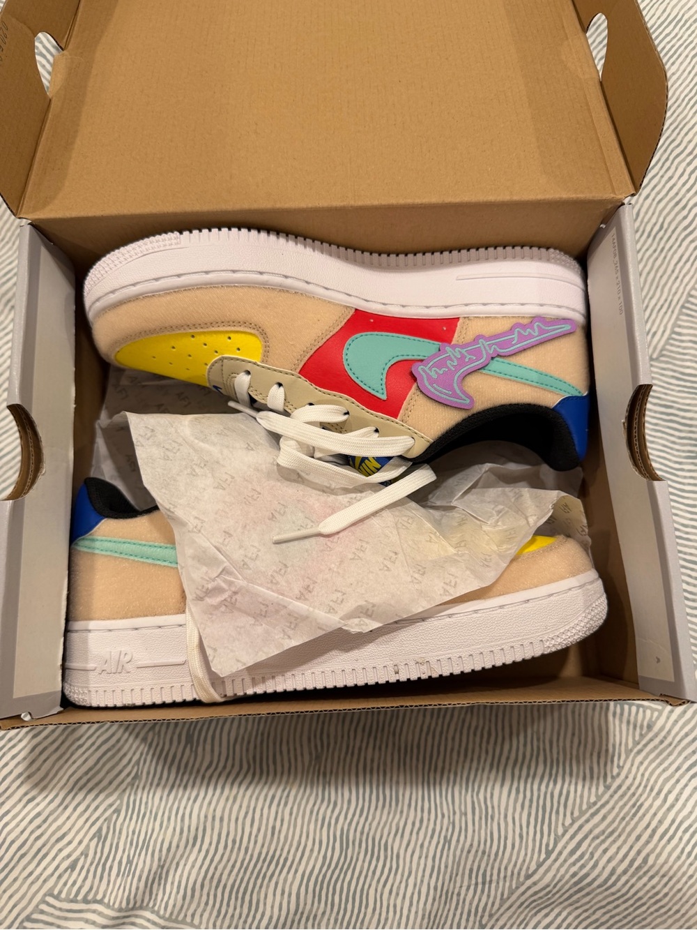 Nike Kids Air Force 1 Sneakers size 4Y - bright! NIB